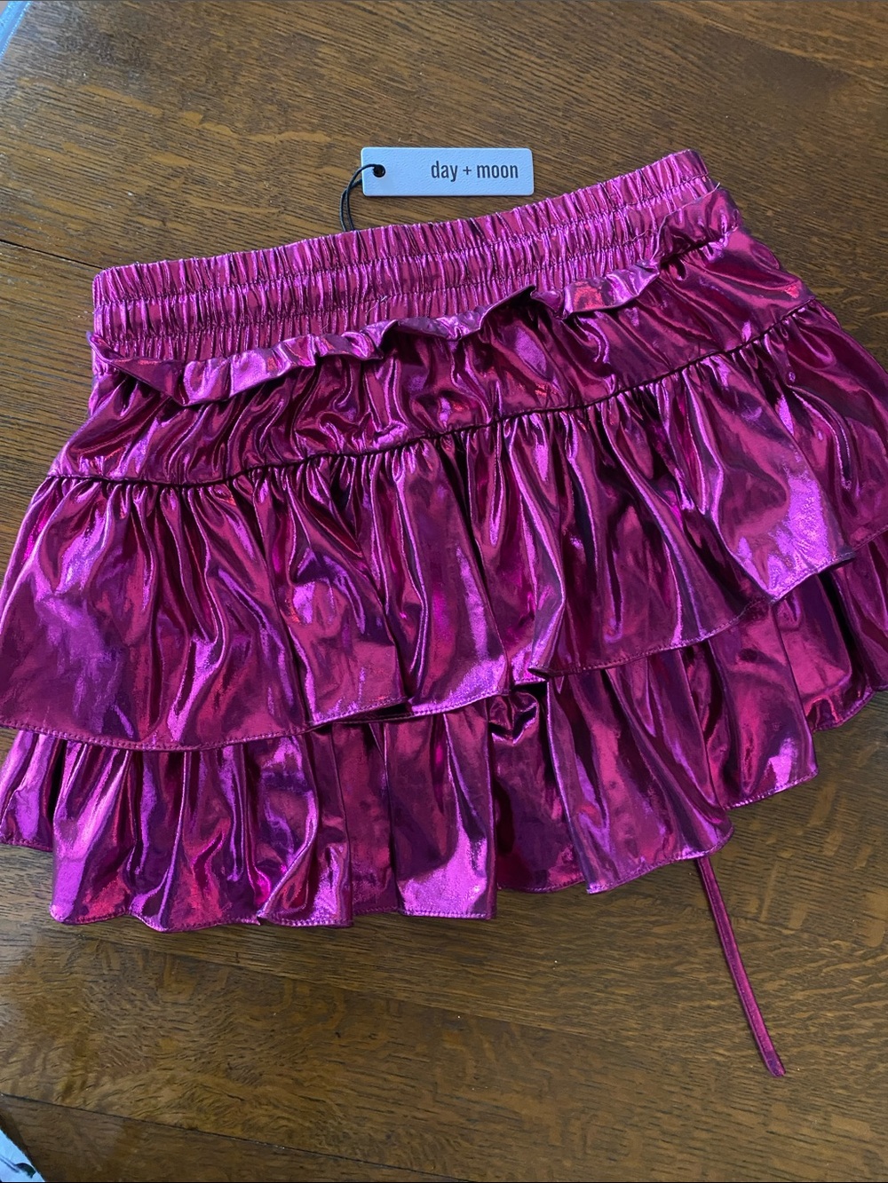 Day + Moon Metallic Fuchsia Ruffle Mini Skirt NEW with Tags Size Small - Picture 3 of 3